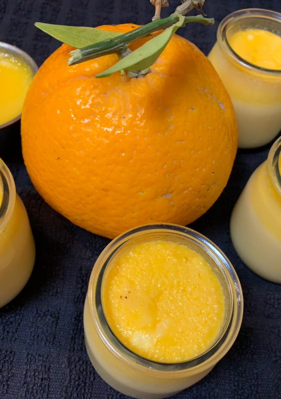 Una foto de Flan de naranja en freidora de aire