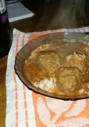 Una foto de Albóndigas de carne con arroz