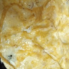 A picture of Pyaaz omlette.