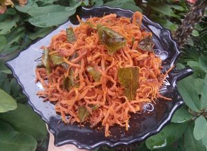 Hình của món Khô gà 🐔 lá chanh 🍋.