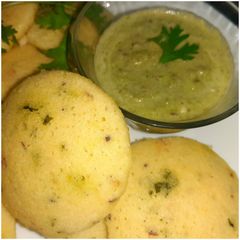 A picture of INSTANT Rava IDLI.