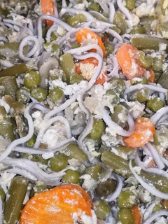 Una foto de Revuelto de menestra y gulas