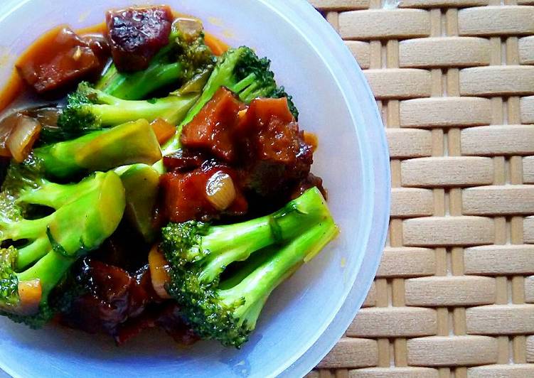 Resep Brokoli dan daging steak saus tiram yang mudah