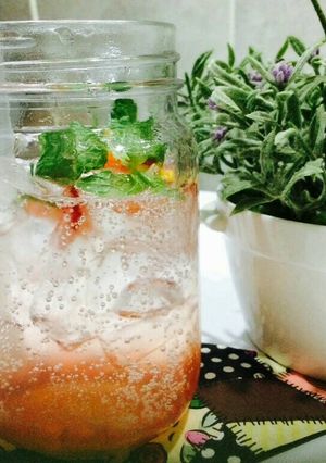 صورة لوصفة ليموناضه 🍋 بالفراوله🍓