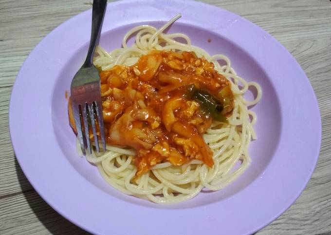 Resep: Spaghetti with crumbles egg and oyster mushroom bolognese sauce Gampang