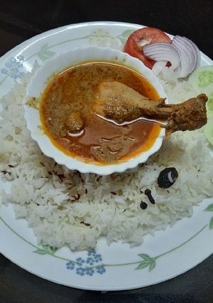 मालवणी चिकन ग्रेव्ही आणि जिरा मसाला राईस रेसिपी चे मुख्य फोटो 