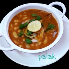 A picture of Rajma curry.