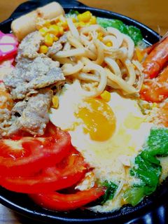鍋燒海鮮烏龍麵(創意料理) 的食譜成品照片