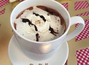 صورة لوصفة مشروب الشوكولاتة الساخنة 🍫 Hot Chocolate