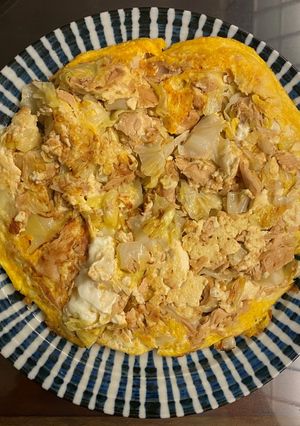 鮪魚高麗菜蛋煎 的食譜成品照片