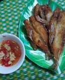 Cá mối chiên chấm mắm gừng