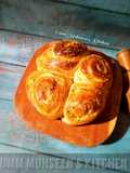 Rose bread