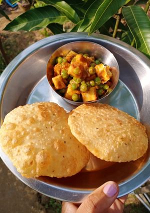 মটর পনির (সম্পূর্ণ নিরামিষ)(matar paneer recipe in Bengai) রেসিপির প্রধান ছবি