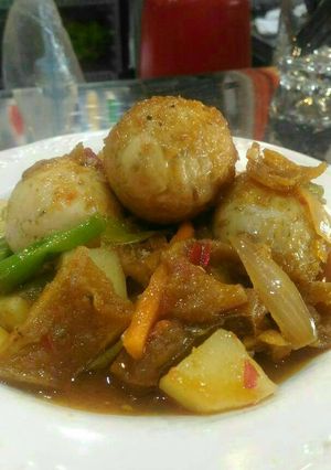 Foto resep Semur Telur Derokdok~ (krupuk kulit)