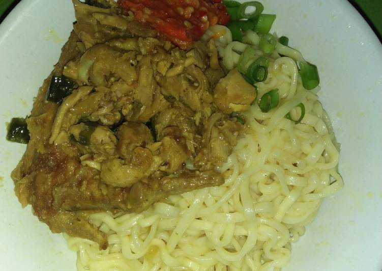 Langkah Mudah untuk Menyiapkan Mie ayam bumbu kuning Anti Gagal