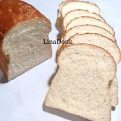 A picture of Roti Tawar Simple.