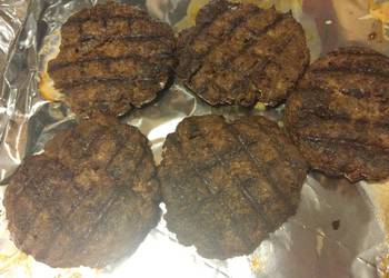How to Recipe Delicious Juicy venison burgers in a skillet