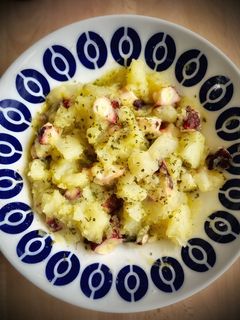 Una foto de Ensalada de pulpo y patata