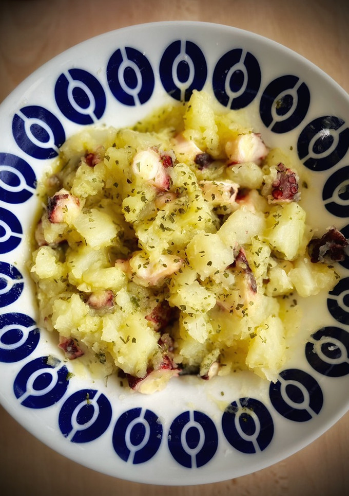 Una foto de Ensalada de pulpo y patata