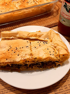 عکسی از دستور پای اسفناج و فتا با خمیر یوفکا