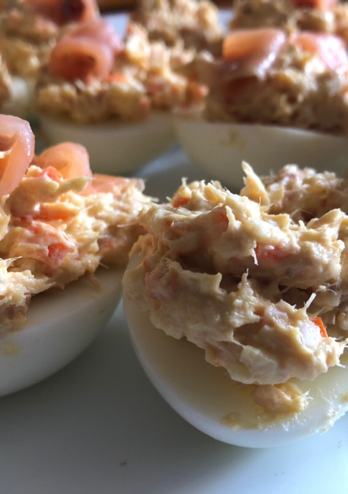 Una foto de Huevos rellenos