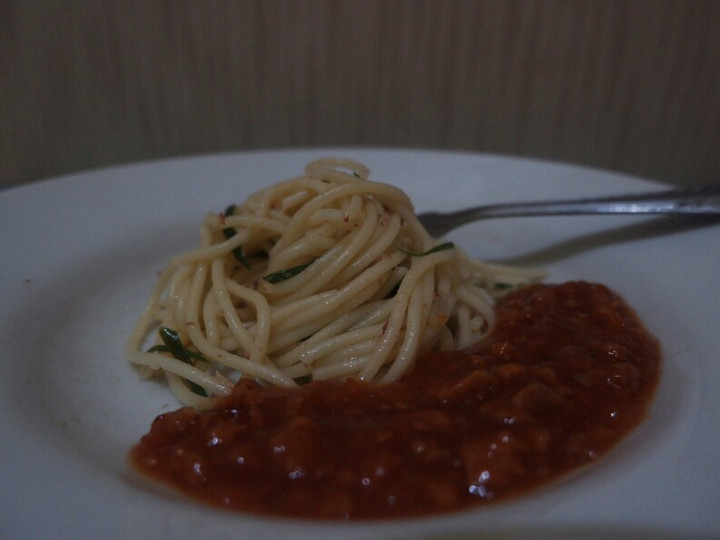 Ternyata begini lho! Cara  memasak Spaghetti Saus Bolognese Pedas yang lezat