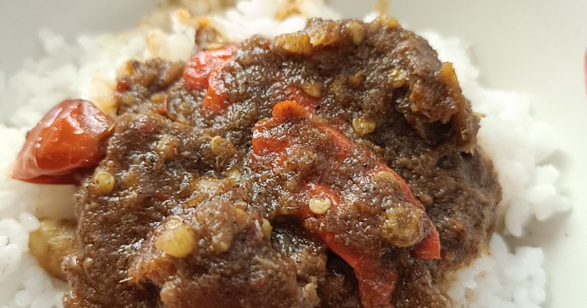 Rendang daging sapi pedas