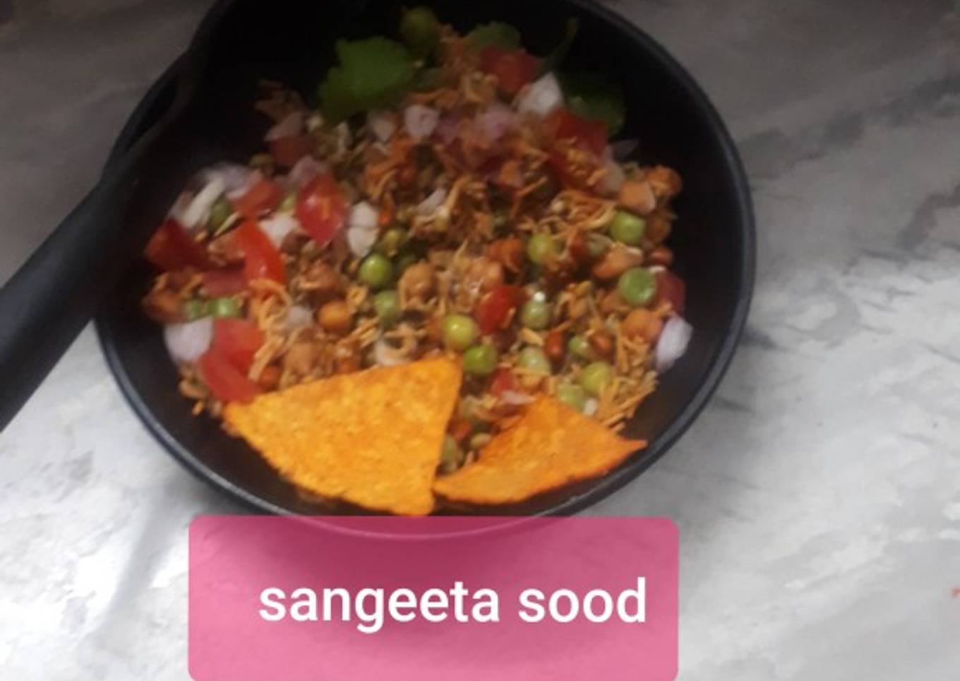 Sprouts peas karari Bhel