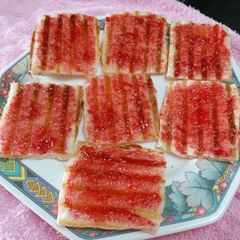 A picture of Grilled Jam Bread.