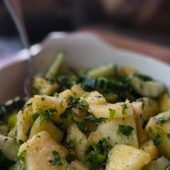 A picture of Pineapple cucumber salad.
