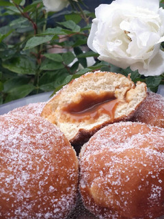 Una foto de Bolitas De Fraile/Berlinesas rellenas!! Súper esponjosas 😄