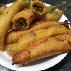 A picture of Mirchi Pakora.