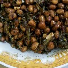 A picture of Teri Kacang Pedas.