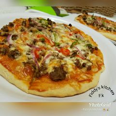 A picture of My home made pizza rcp2.