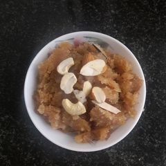 A picture of Suji Halwa.