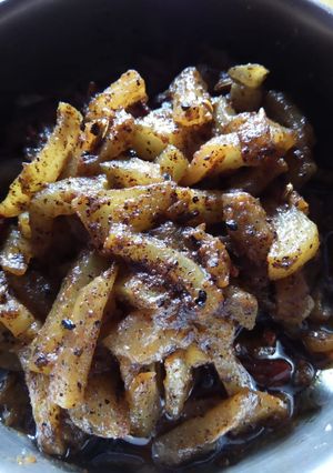 A picture of Papaya neem leaves crush stir fry.