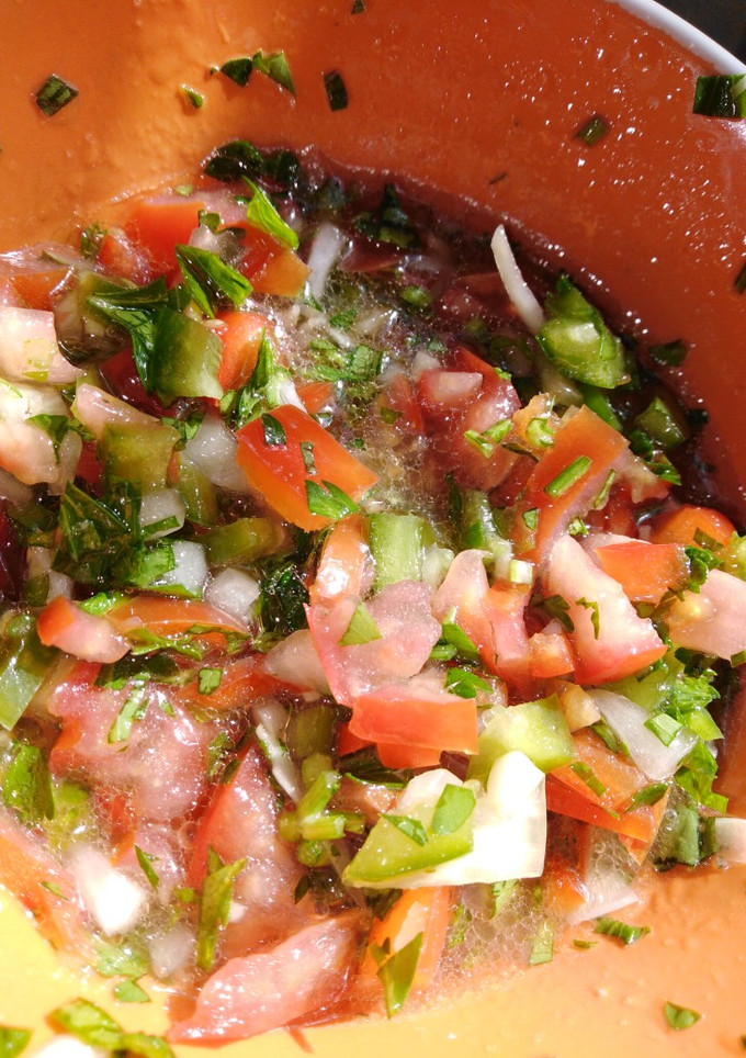 Una foto de Salsa criolla K