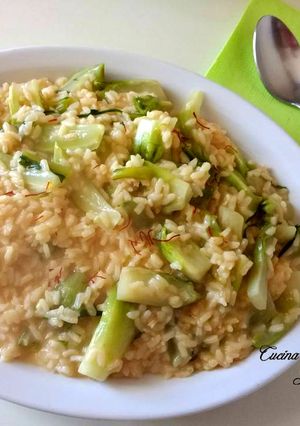 Foto di Risotto con puntarelle e zafferano