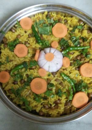 A picture of Chana pulav.