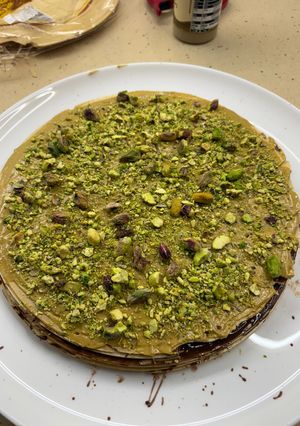 Una foto de Tarta Rápida pistacho, turrón, crema avellanas