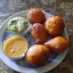 Mysore bonda A picture of Mysore bonda.