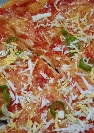 صورة لوصفة بيتزا منزلية سهلة وسريعة 😋