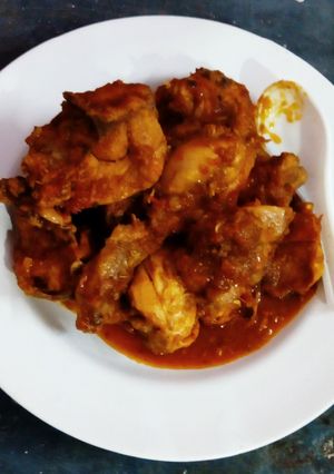 A picture of Chicken kosha.