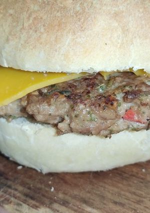 Una foto de Hamburguesas caseras 🍔😍