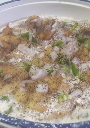 A picture of Dahi phulki.