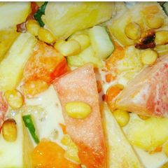 A picture of Fruits parfait.