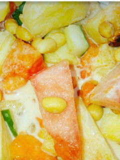 A picture of Fruits parfait.