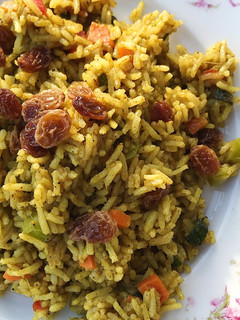 Una foto de Arroz al ras el hanout con verduras