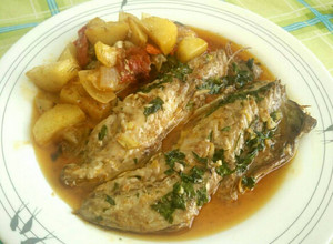 Foto principal de Caballas con ajo y perejil al horno