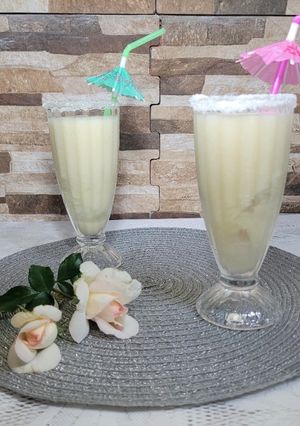 Una foto de Daiquiri de durazno blanco